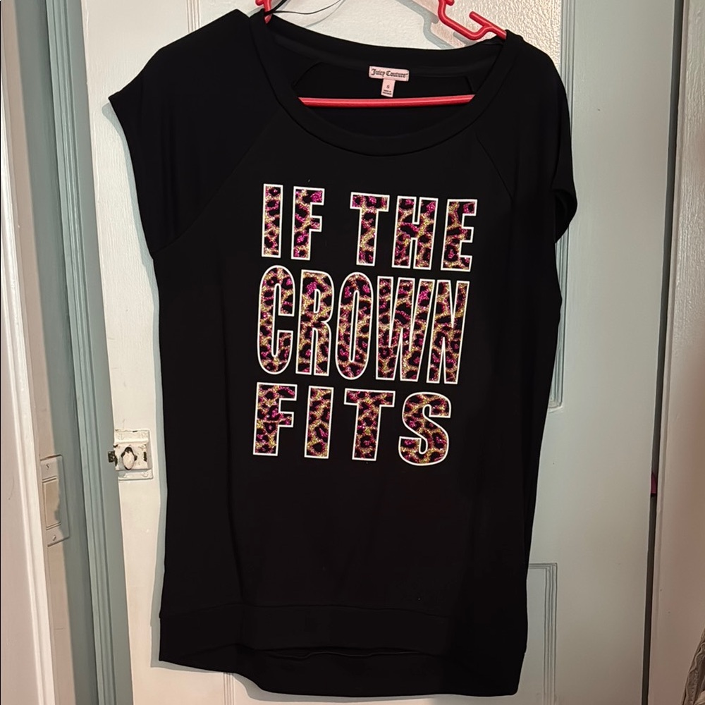 🩷 Juicy Couture 🩷 If the crown fits Graphic Tee with Leopard Print Text